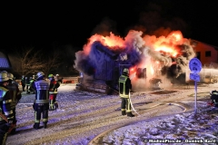 Brand einer Garage in Eschenlohe, Vollbrand, 13.01.2021 Foto: Dominik Bartl
